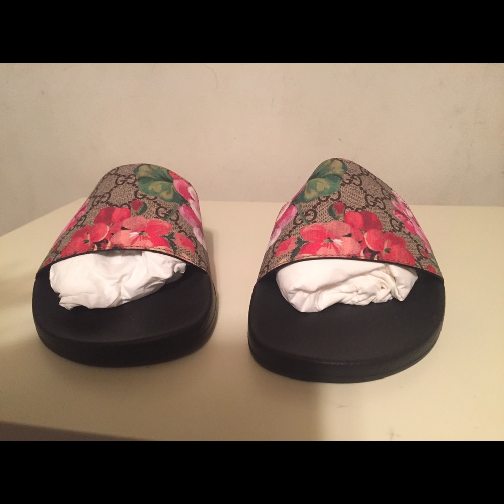 Gucci slides